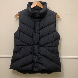 J.Crew Black Puffer Vest pre-loved.